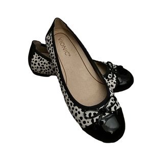 Vionic Minna Spot Sz 6.5 EU 37.5 Women's Suede Ballet Flats Cap Toe Shoes EUC.